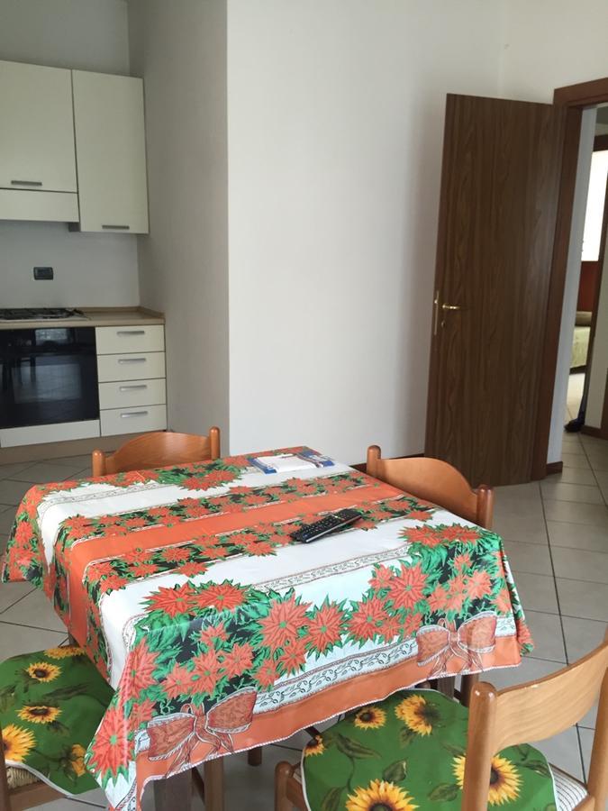 Casa Regina Apartment Desenzano del Garda Bagian luar foto